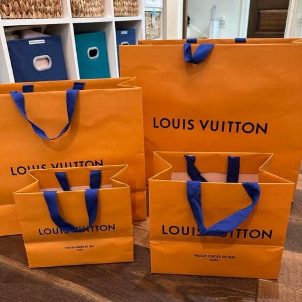 Louis Vuitton paper shopping bags